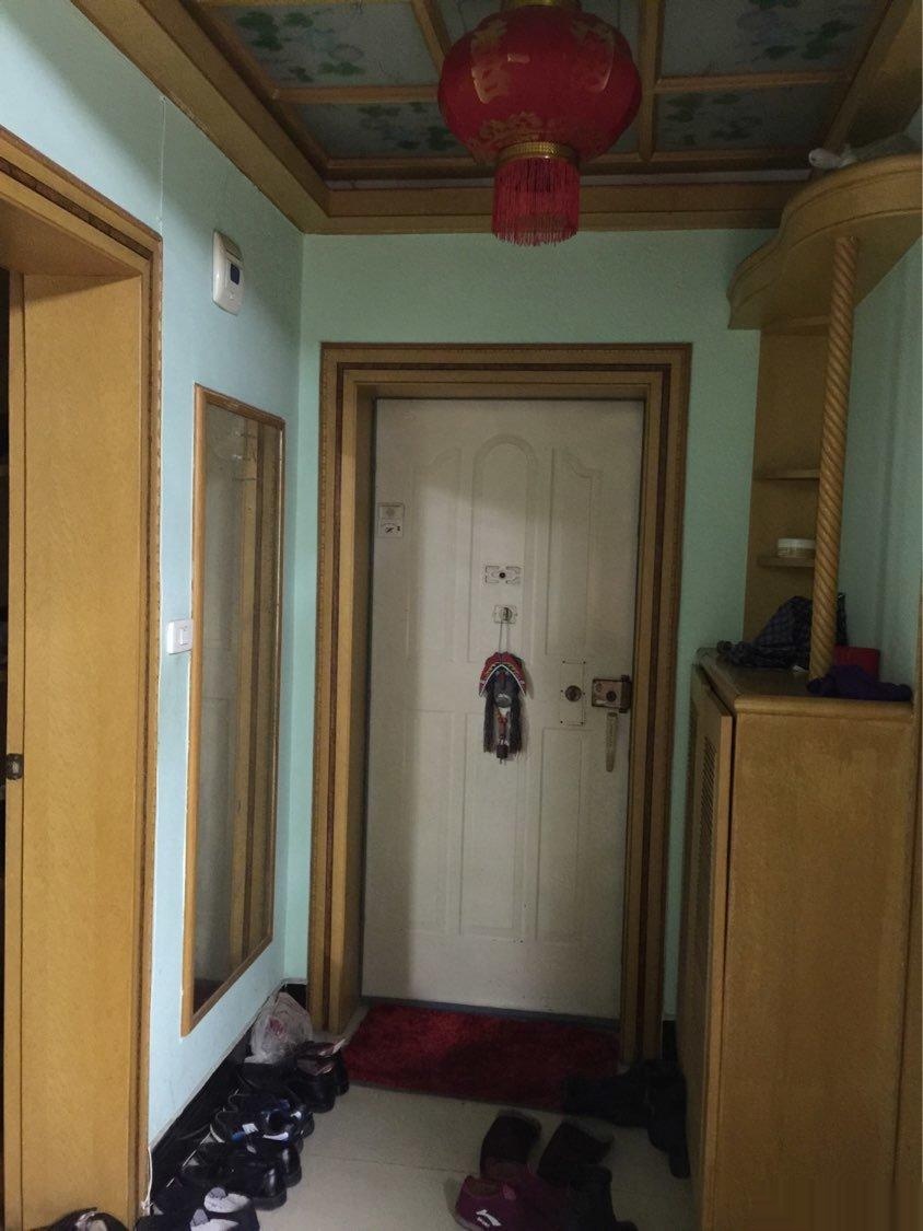 ----槐荫大道宇济城中城6楼精装家电齐全3室120平米