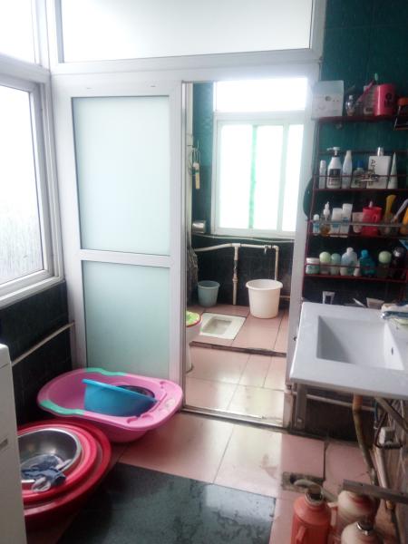 ----南卧路南桥小区附近2楼2室2厅150平平米精装修齐全