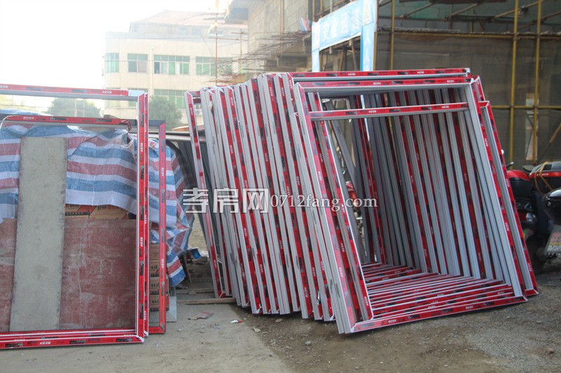 柳岸春城項(xiàng)目進(jìn)度 9號(hào)樓下月可封頂