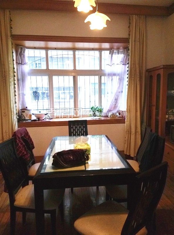  A3336南大大禹傳奇 3室2廳2衛(wèi) 29/32 精裝 面積125.31平米 售價(jià)96萬