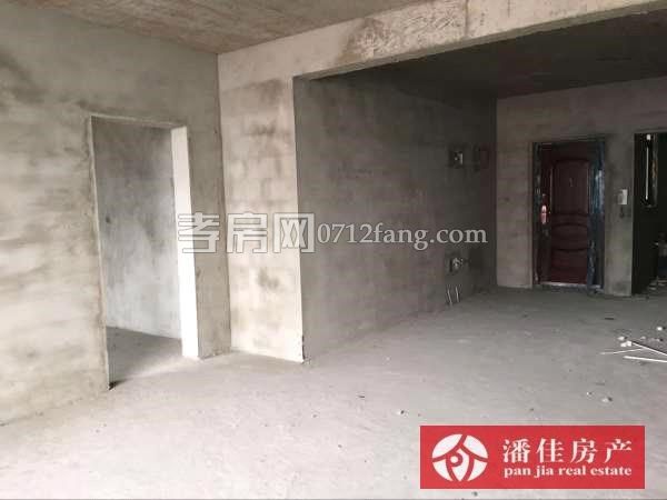 【潘佳房產(chǎn)推薦】亞飛廣場(chǎng)    超值無(wú)敵好房源   快來(lái)瞧瞧   買到就是賺到！??！      