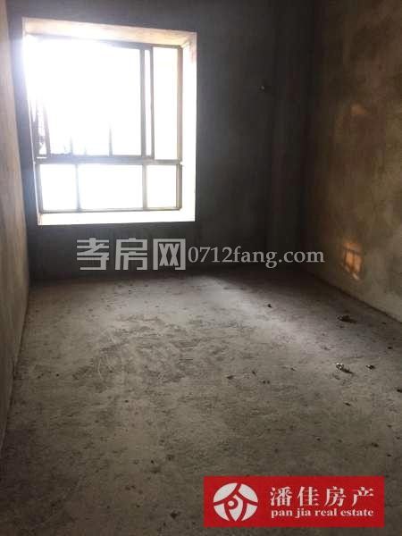 【潘佳房產(chǎn)推薦】【長征路世紀(jì)花城滿兩年8/19樓128㎡50萬，有圖】