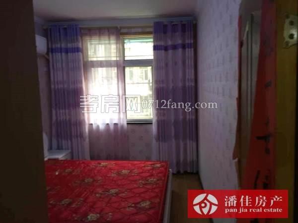 【潘佳房產(chǎn)推薦】體育新村3室2廳1衛(wèi)140平方精裝修1800/月