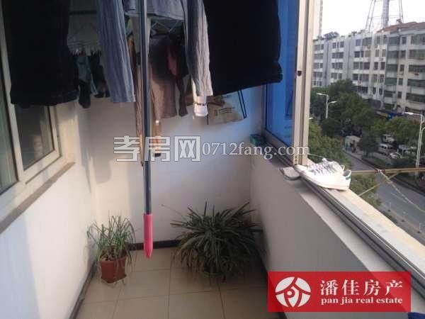 【潘佳房產(chǎn)推薦】【交通東路4樓141平米通透大戶型精裝擰包入住58萬】