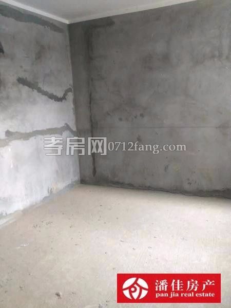 滿兩年濱湖天地蘭苑4室2廳2衛(wèi)2陽臺南北通透采光好