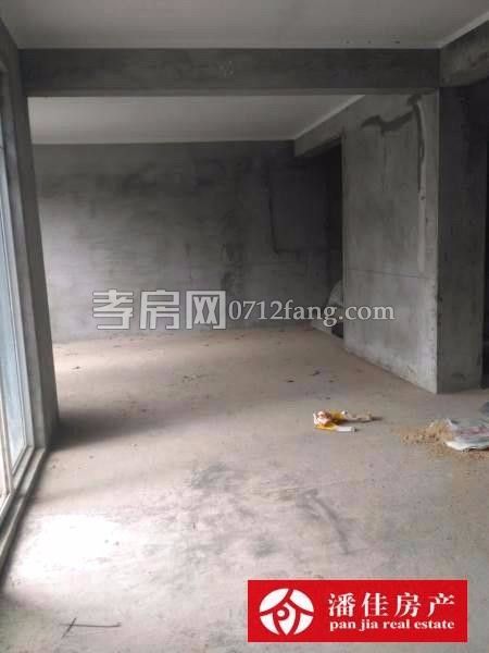 滿兩年濱湖天地蘭苑4室2廳2衛(wèi)2陽臺南北通透采光好