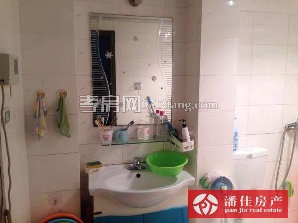 【潘佳房產(chǎn)推薦】【交通路中段國稅局對面文圖宿舍滿兩年，6/6樓105㎡，低價只售27萬，有圖】