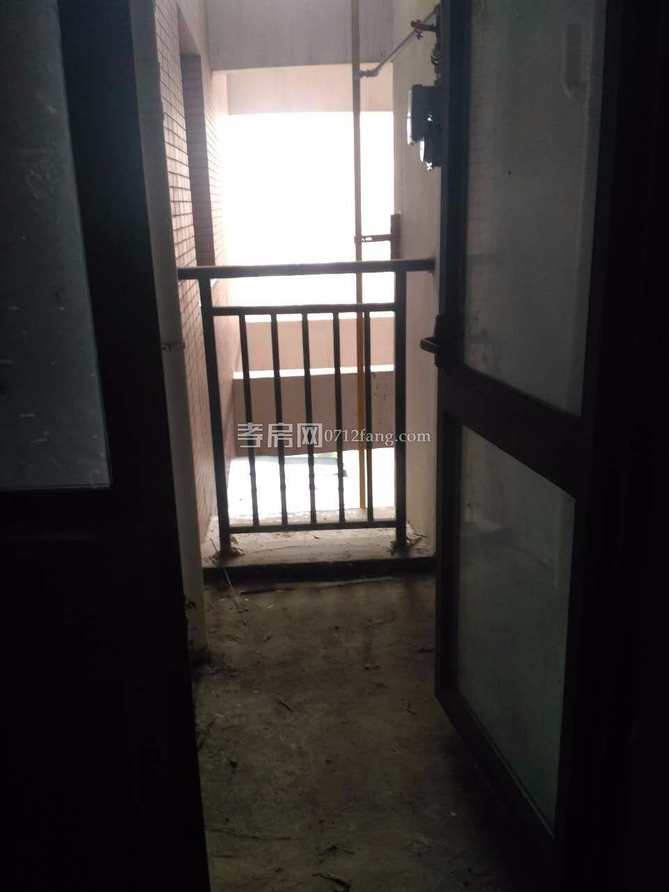 送入戶花園！中建國際一期中層114南北通透