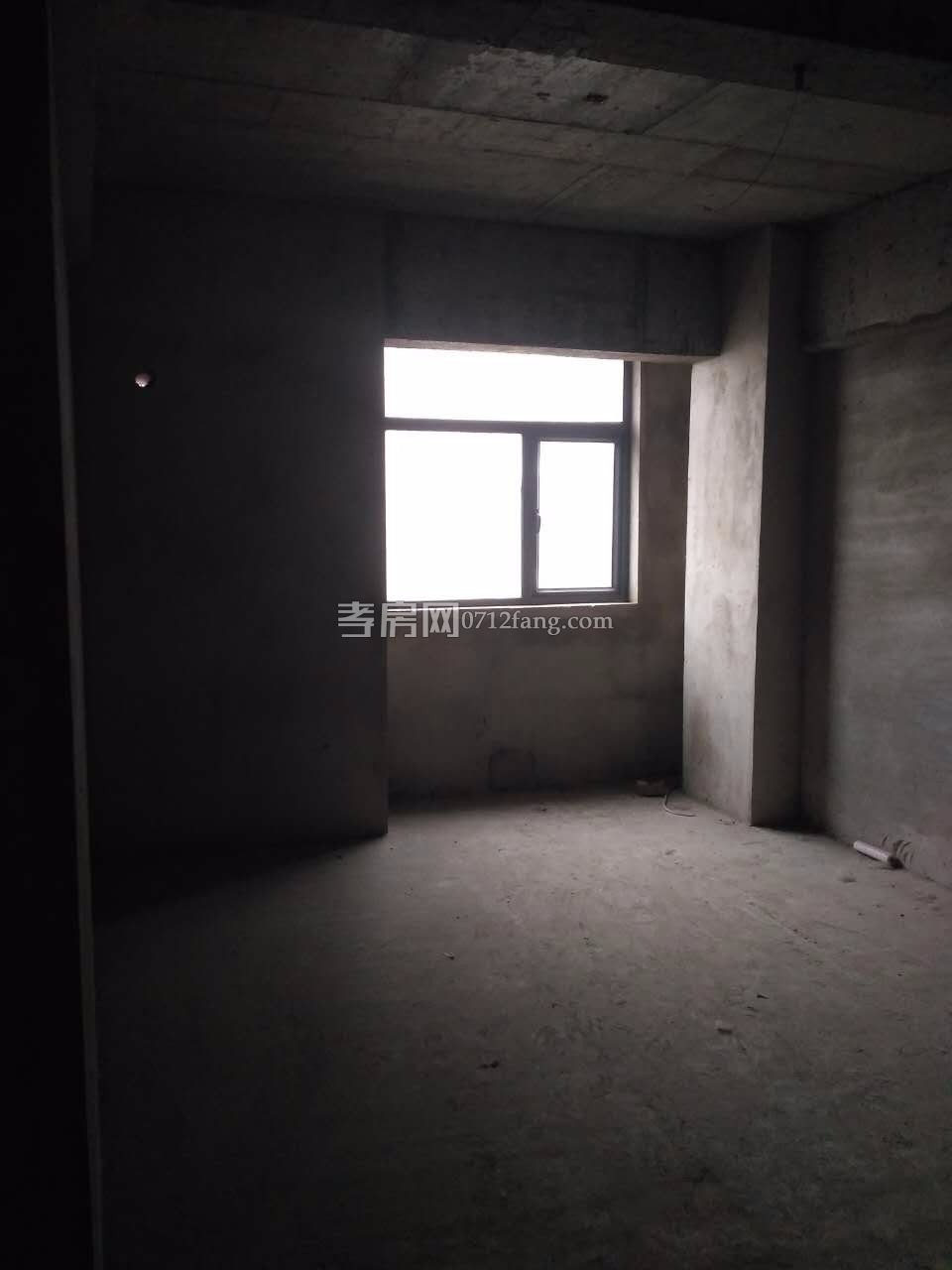 送入戶花園！中建國際一期中層114南北通透