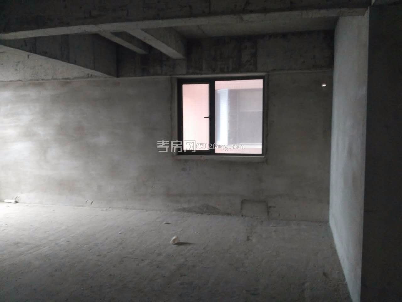 送入戶花園！中建國際一期中層114南北通透