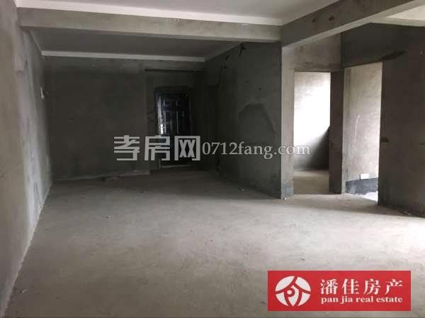 【潘佳房產(chǎn)推薦】【槐蔭大道大潤(rùn)發(fā)超市對(duì)面槐蔭閣4樓110平米三房40萬(wàn)】