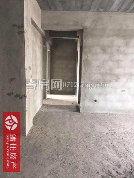 【潘佳房產(chǎn)推薦】【滿二錦繡后湖二期89平米高層精裝未住過(guò)人58萬(wàn)】