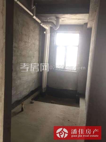 【潘佳房產(chǎn)推薦】中建國際花園1期113.79平米 高層毛坯102萬