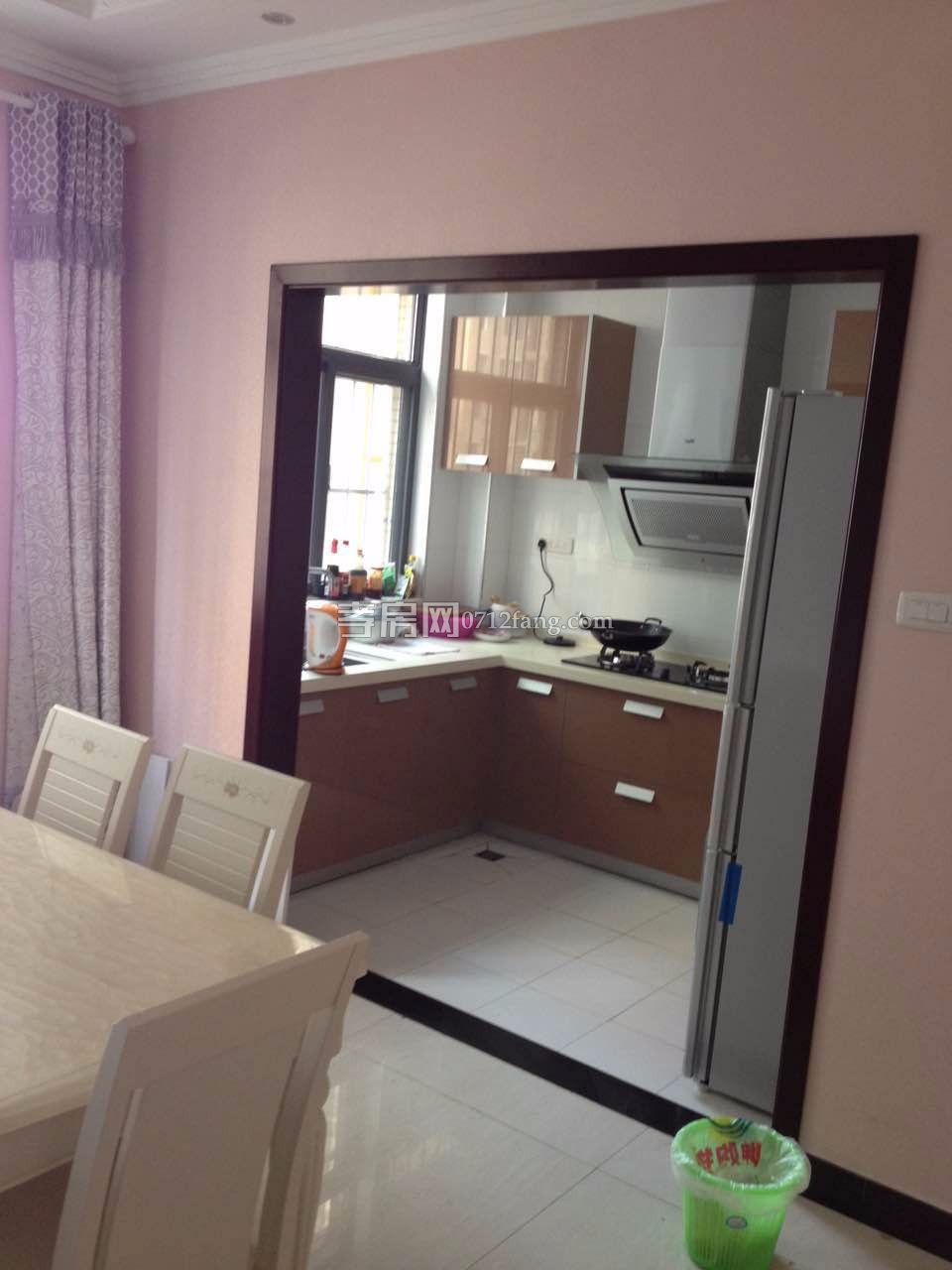 同升小區(qū)長征路上帶20平米車庫1/6樓126.4毛坯50萬