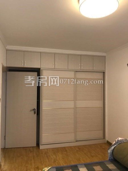 【潘佳房产推荐】湾流汇2室2厅60平方精装修未住人1600/月拎包入住