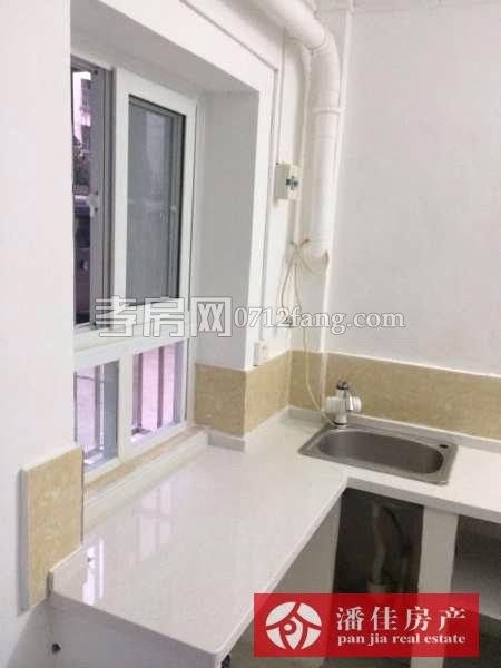 【潘佳房產(chǎn)推薦】【香澳路步行街車庫(kù)30㎡1室1廳新簡(jiǎn)裝800元/月】