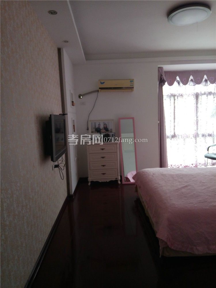 D346乾坤陽光2/6四室二廳二衛(wèi)精裝