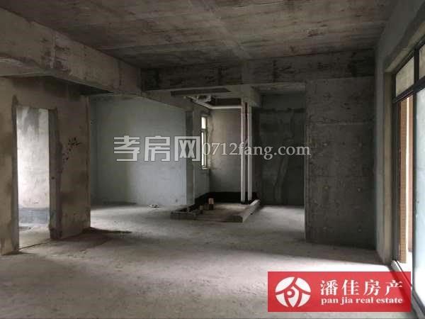 槐蔭東岸一期3室2廳102平方毛坯57萬