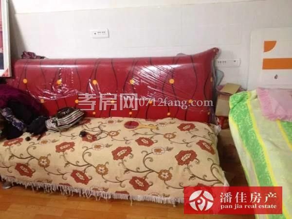 【潘佳房產(chǎn)推薦】【分絲路萬樂家園1室1廳車庫簡(jiǎn)裝拎包入住，有圖】