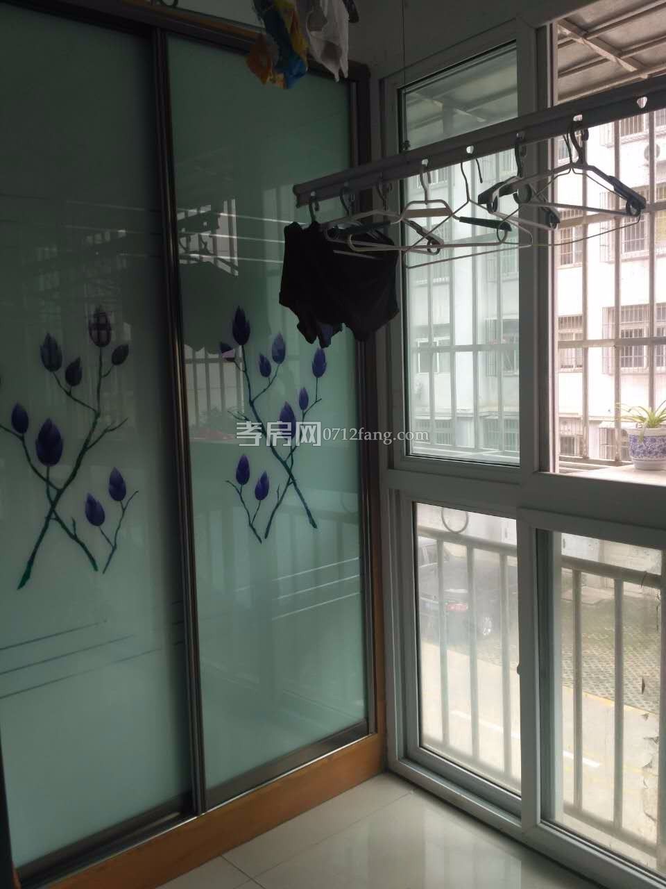 滿兩年北京二路玉泉 旁144.5平3樓