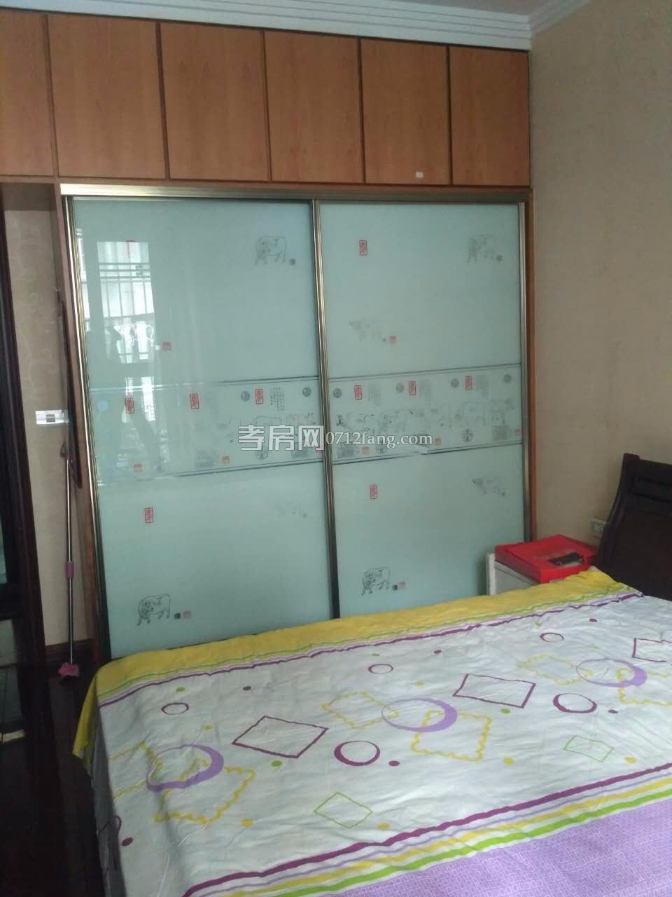 滿兩年北京二路玉泉 旁144.5平3樓