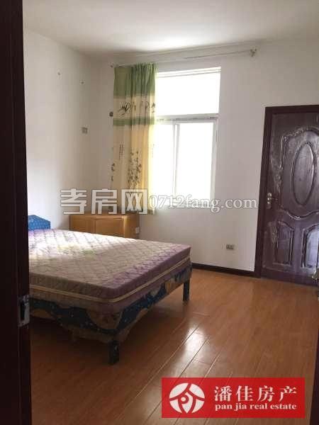 【潘佳房產(chǎn)推薦】【建設(shè)路中段2/6樓110㎡3室2廳中裝出租，有圖】