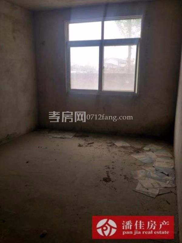 滿二體育館旁小康新村2室2廳1衛(wèi)109平精裝修拎包入住