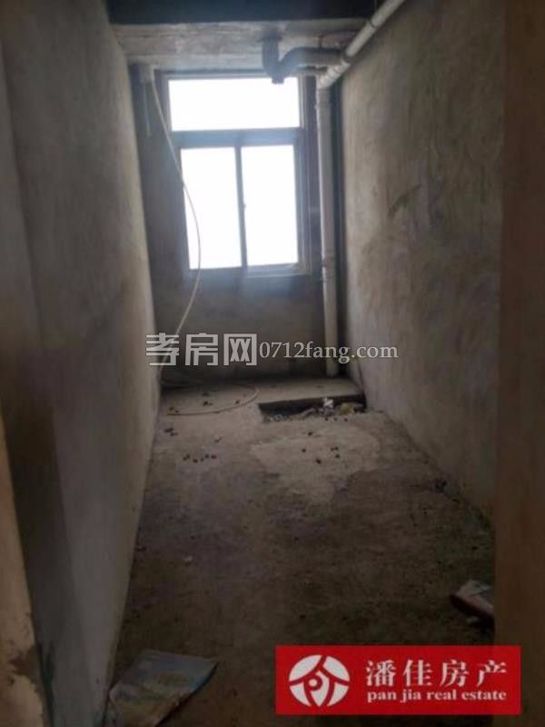 鼎觀世界3室2廳1衛(wèi)98平精裝修準(zhǔn)新房中間樓層