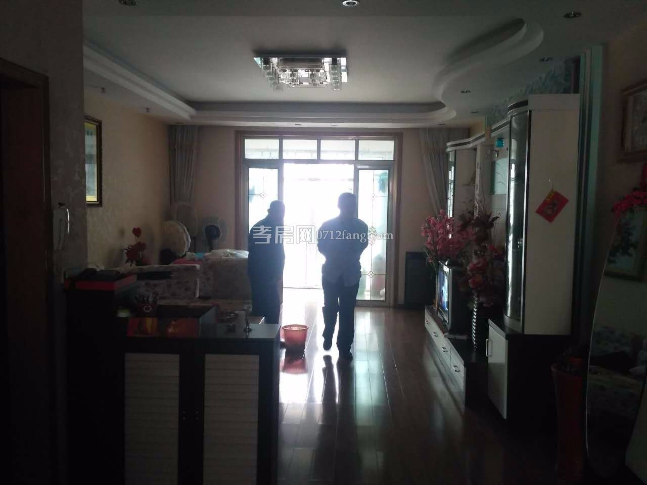 濱湖天地菊苑3室2廳2衛(wèi)114平毛坯觀景高層