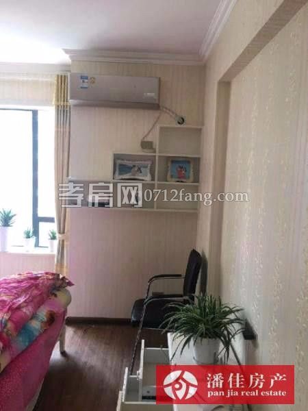 中建尚都114平精裝好房出售