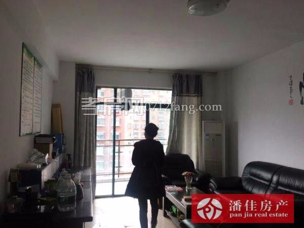 滿二掛口有證出讓地2室2廳1衛(wèi)毛坯111平2600元一平4樓