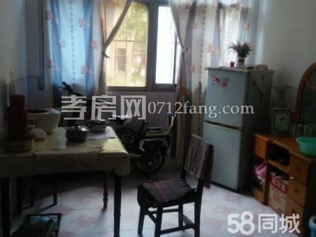 D370建設路中段三室一廳一衛(wèi)1/6簡裝實際面積81平米兩證滿五售價26萬有圖片