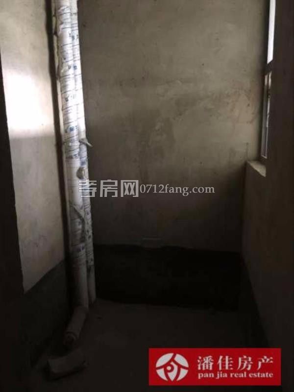 民邦槐蔭東岸84平2室2廳1衛(wèi)觀景房