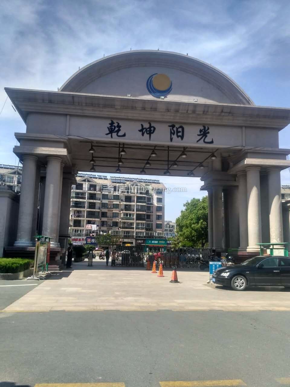 滿二精裝修寶成佳園3室2廳1衛(wèi)107平3樓