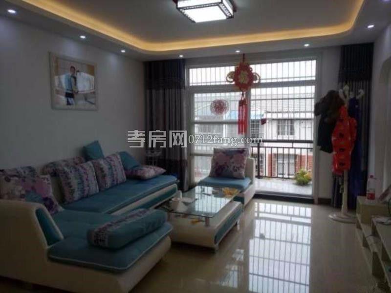 掛口小區(qū)大三房，精裝修，送全套家電，拎包入住