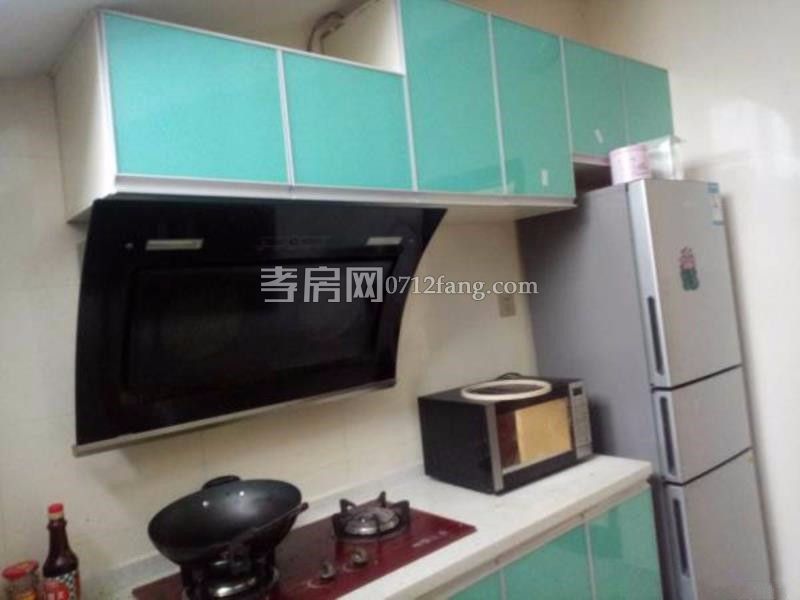 掛口小區(qū)大三房，精裝修，送全套家電，拎包入住