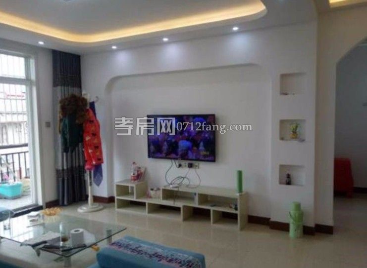 掛口小區(qū)大三房，精裝修，送全套家電，拎包入住