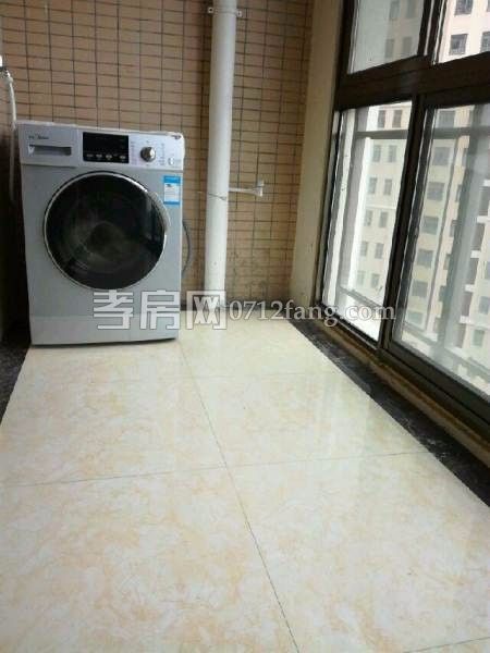 保利佳園一中對(duì)面精裝修