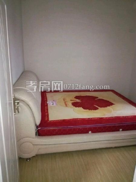 保利佳園一中對(duì)面精裝修