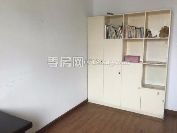 宇济城中城家电齐全拎包入住