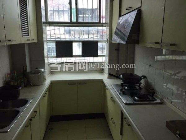 宇济城中城家电齐全拎包入住