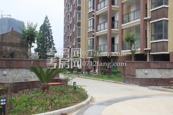 毛陳輕軌旁兆豐花苑