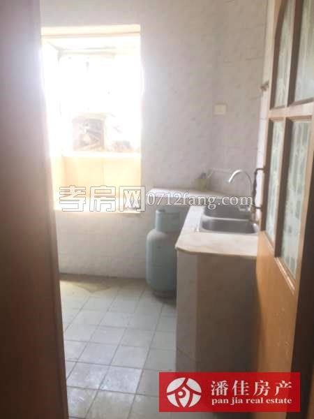 【潘佳房產(chǎn)推薦】文化路中段3/6樓120㎡3室1廳簡(jiǎn)裝出租