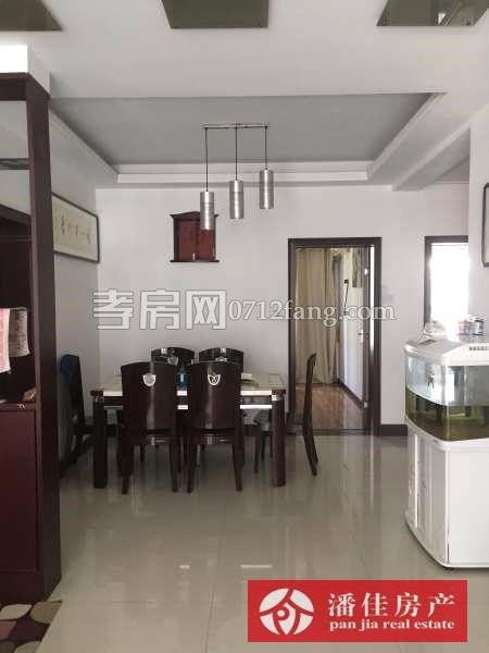 【潘佳房產(chǎn)推薦】泰陽城3/6樓129㎡3室2廳2衛(wèi)精裝配套齊全，擰包入住