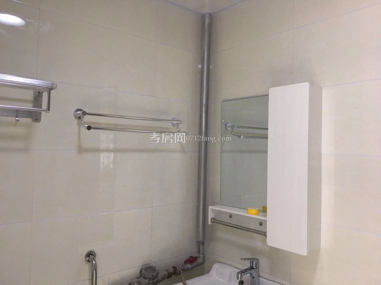 宇濟(jì)時(shí)代廣場家電家具齊全拎包入住