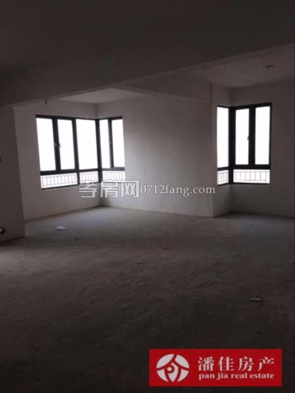 給小孩一個未來實小文昌 電信小區(qū)3室2廳1衛(wèi)101平