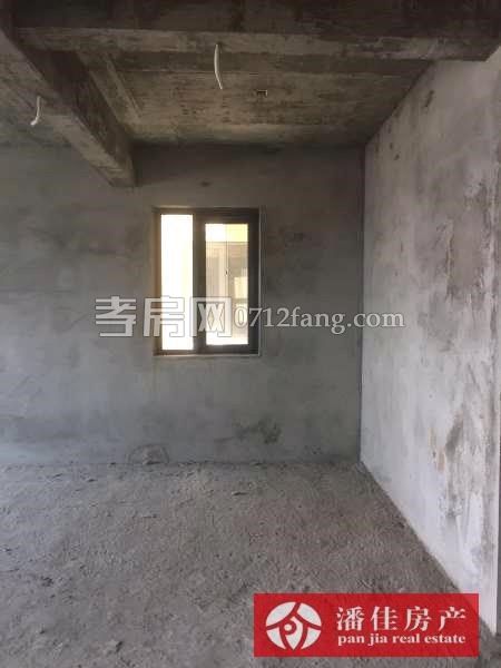 【潘佳房產(chǎn)推薦】灣流匯中間樓層110平米毛坯90萬(wàn)