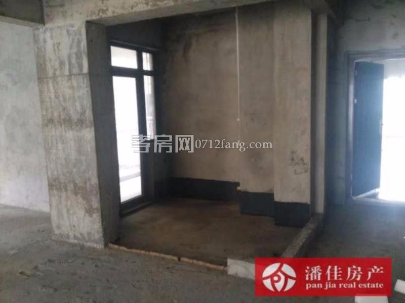 長(zhǎng)征二路 玉泉 楚環(huán)雙學(xué) 區(qū)房 經(jīng)典三房特 價(jià)43萬(wàn)急售