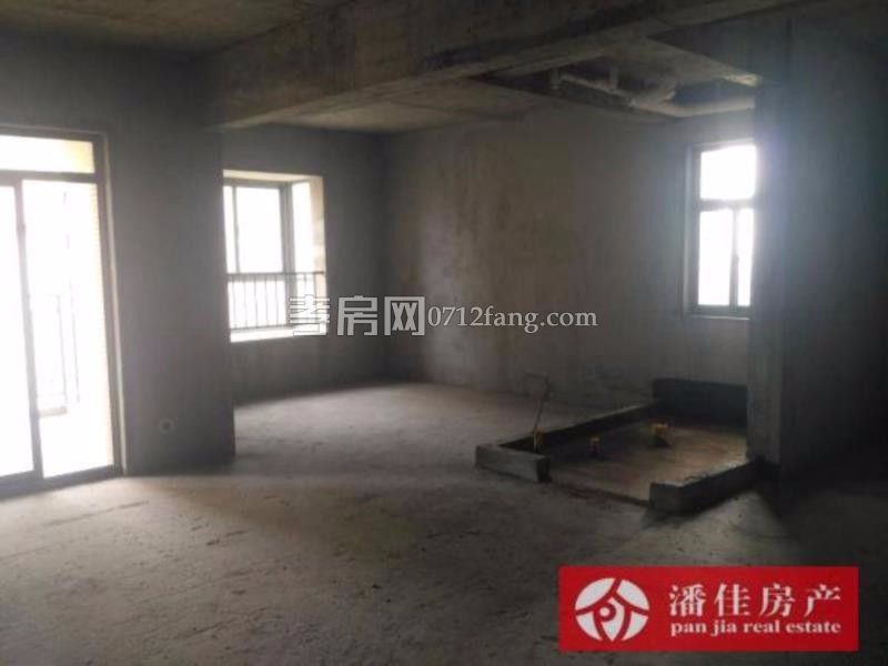 長(zhǎng)征二路玉泉楚環(huán)雙 房經(jīng)典三房特價(jià)43萬(wàn)急售