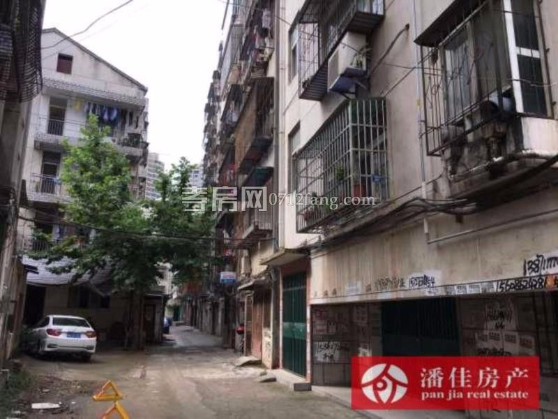 給小孩一個未來實小文昌 電信小區(qū)3室2廳1衛(wèi)101平